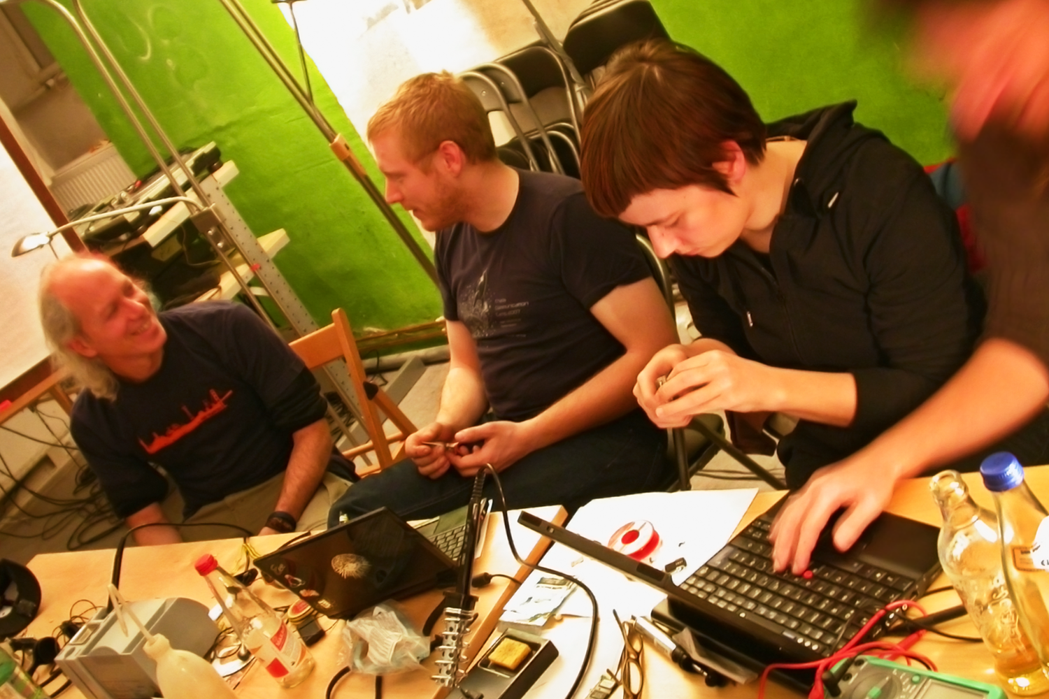 Mitch-soldering-workshop-metalab-01.png