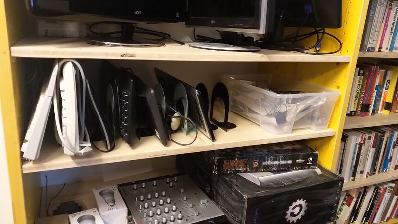 Datei:Bib umbau tastatur storage.jpg