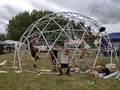 Der Dome ohne Plane auf dem CCCamp19. Humans for Scale