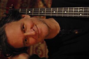 Wolf Hoog mit Bass
